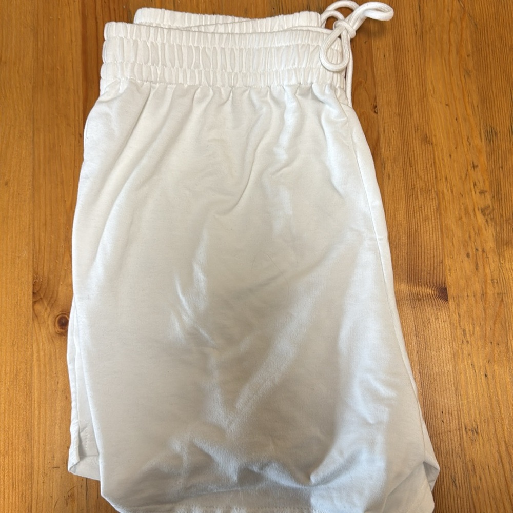 white cloth shorts